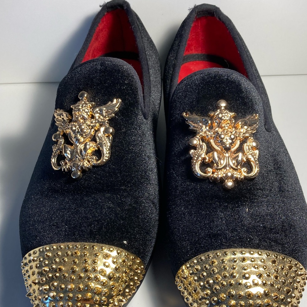 Dress shoes